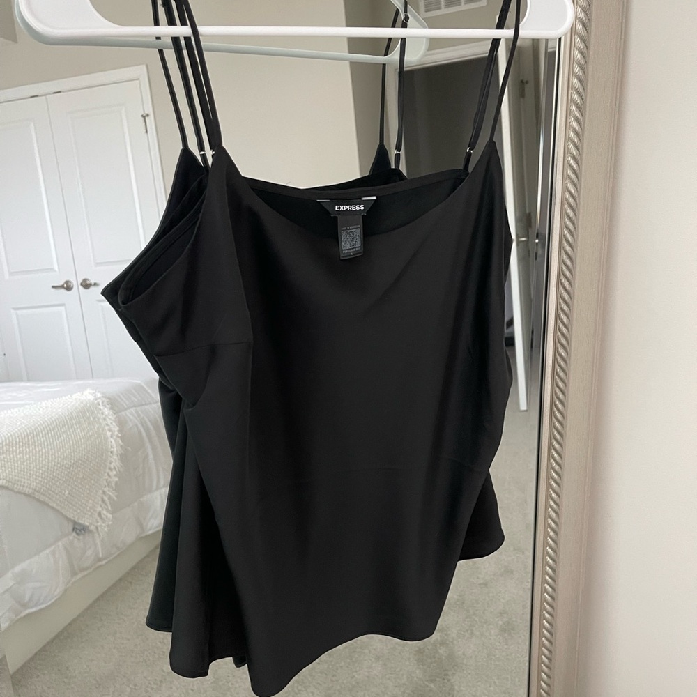 Express Tank Top - Picture 3 of 7